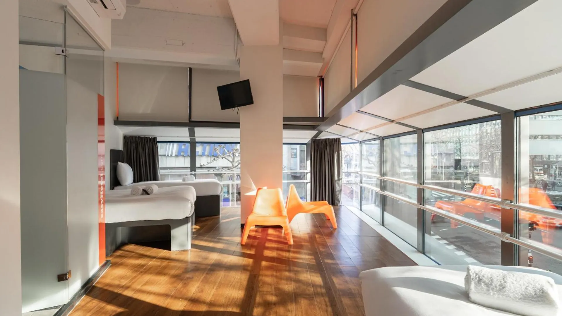 easyHotel Rotterdam Centro Urbano Países Bajos